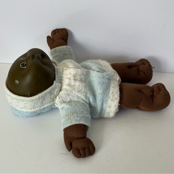Vintage Cabbage Patch Kids Doll Black/Brown Baby 1982 With Original Clothing - Picture 4 of 10